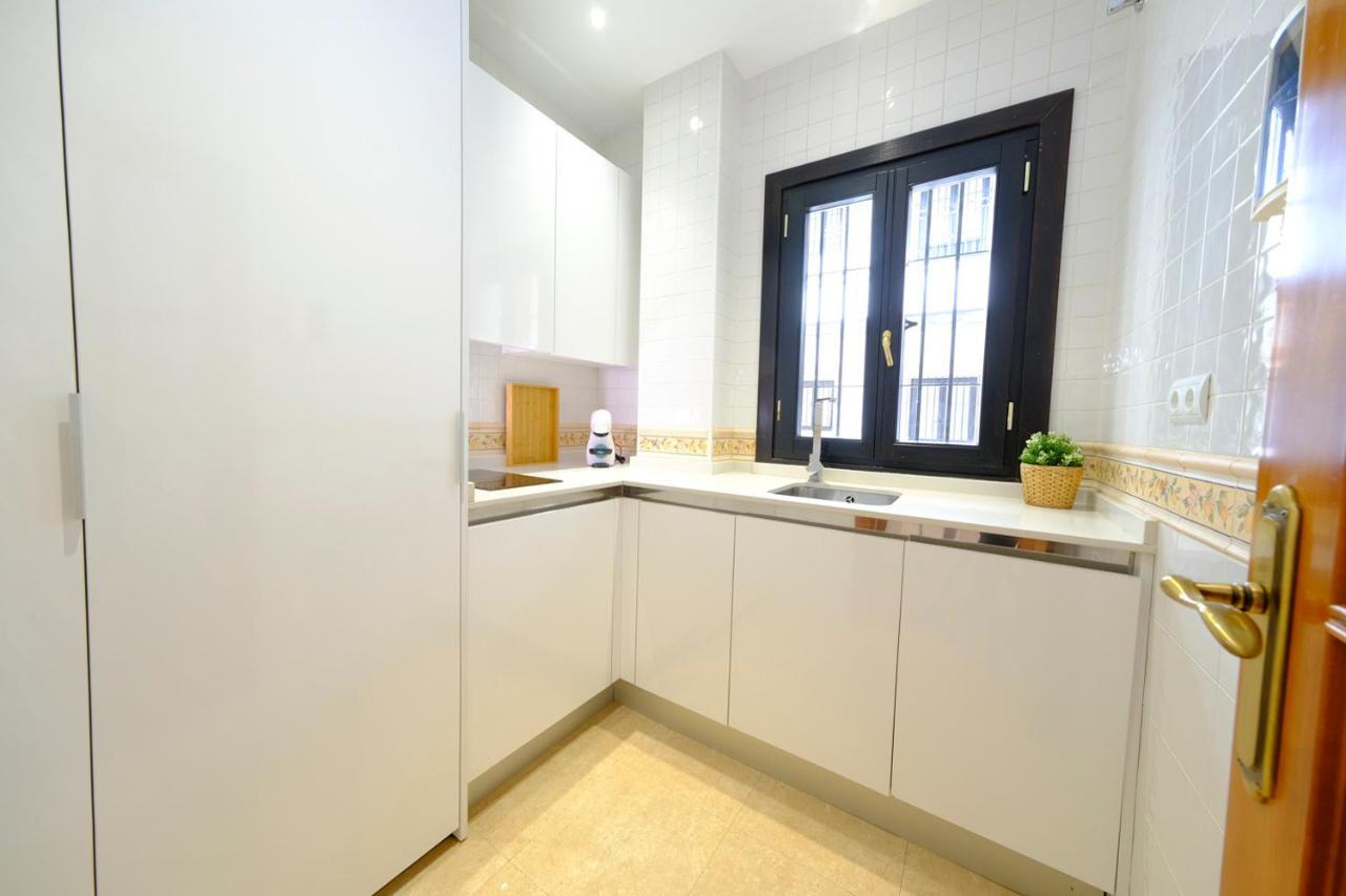Patio Rialto Apartment Séville Extérieur photo